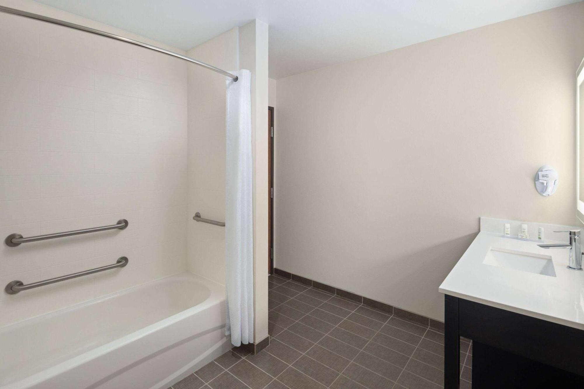 La Quinta Inn & Suites By Wyndham Wenatchee Zewnętrze zdjęcie