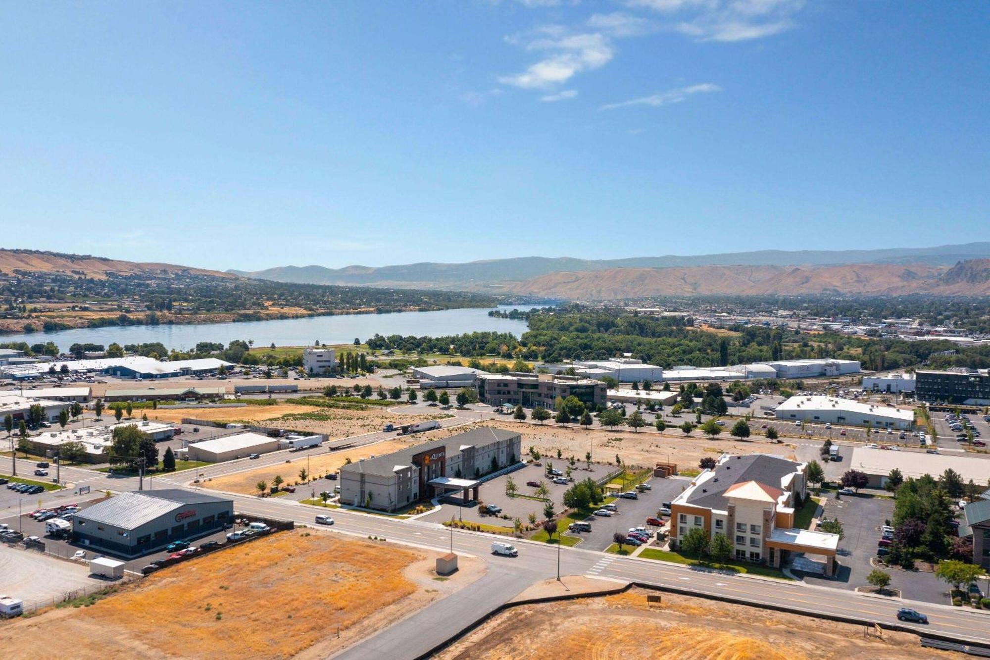 La Quinta Inn & Suites By Wyndham Wenatchee Zewnętrze zdjęcie